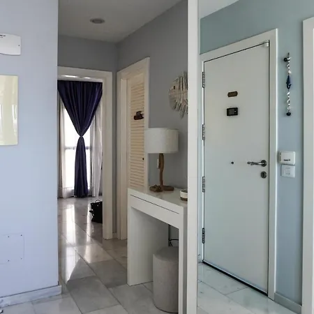 Lamar Luxury Penthouse With Jacuzzi דירה