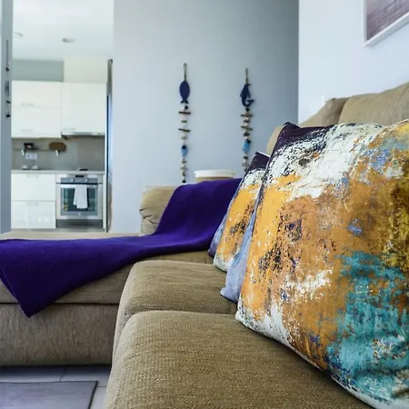 Lamar Luxury Penthouse With Jacuzzi דירה *