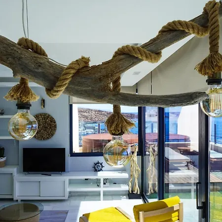 Lamar Luxury Penthouse With Jacuzzi Apartment Puertito de Guimar